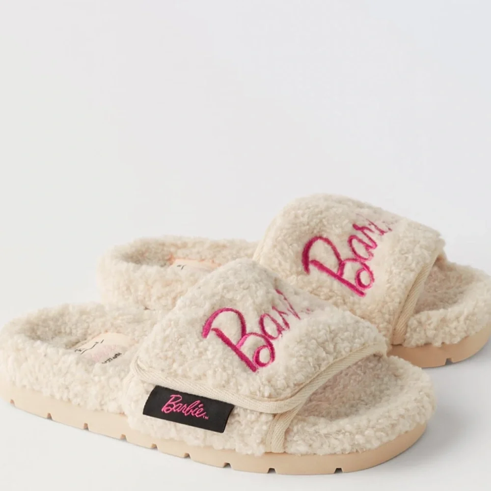 Zara girls Barbie Mattel sandals - Picture 3 of 5